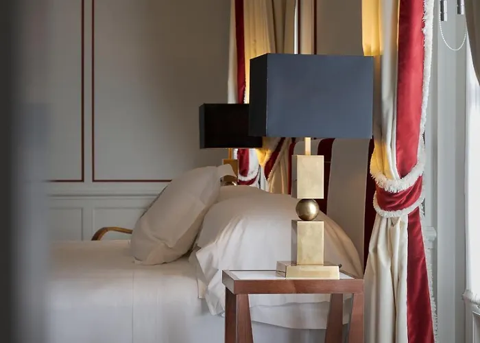 Palazzo Vecchietti - Residenza D'epoca Hotel 5*