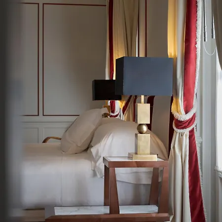 Palazzo Vecchietti - Residenza D'epoca Hotel 5*
