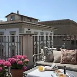 Palazzo Vecchietti - Residenza D'epoca 5*
